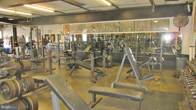 1622 W PASSYUNK AVE, Philadelphia, PA 19145