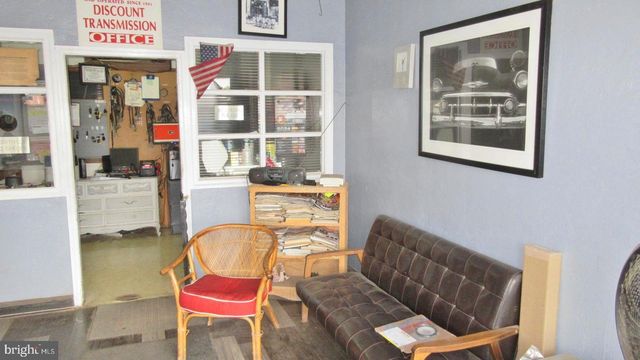 1622 W PASSYUNK AVE, Philadelphia, PA 19145