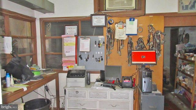 1622 W PASSYUNK AVE, Philadelphia, PA 19145