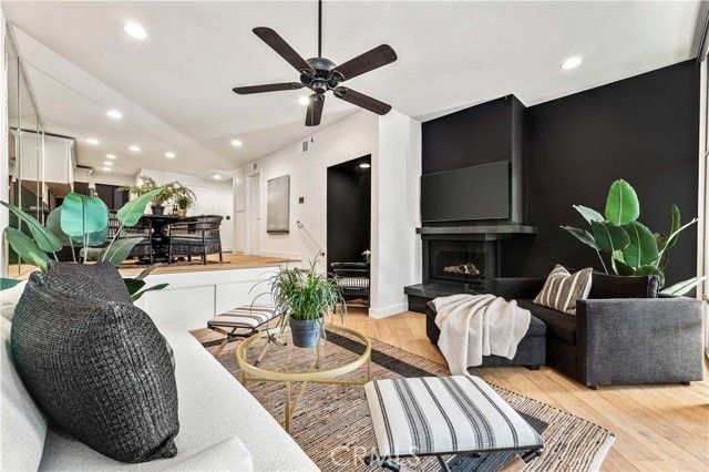 6112 Marina Pacifica, Long Beach, CA 90803