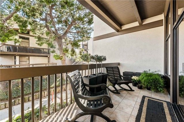 6112 Marina Pacifica, Long Beach, CA 90803