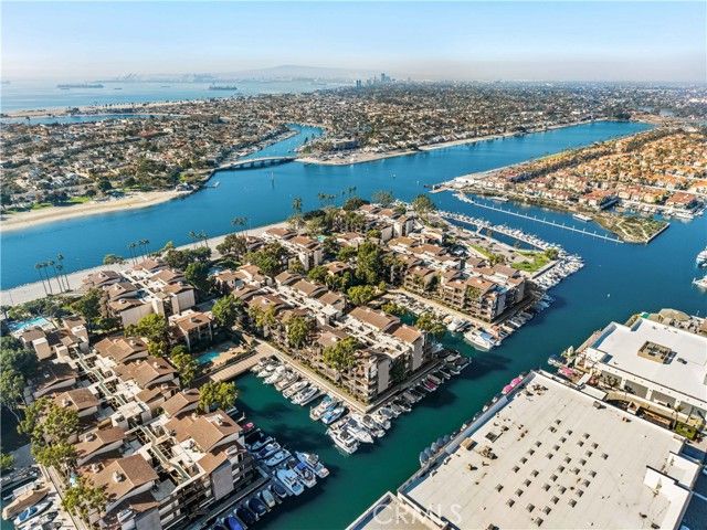 6112 Marina Pacifica, Long Beach, CA 90803