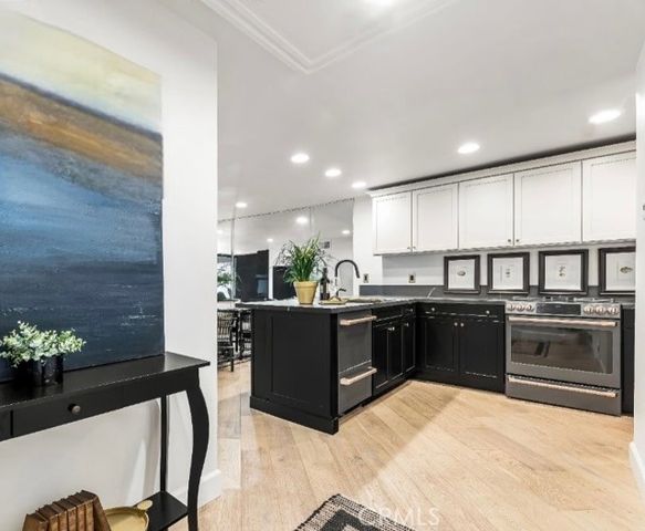 6112 Marina Pacifica, Long Beach, CA 90803