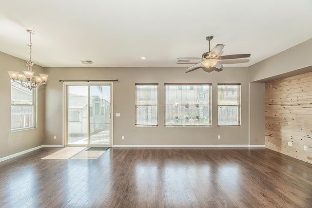 7357 E Redlands Avenue, Fresno, CA 93737