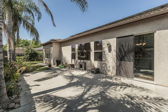 7357 E Redlands Avenue, Fresno, CA 93737