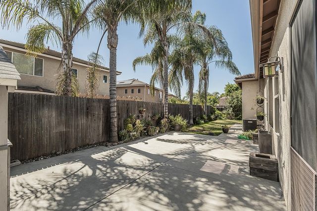 7357 E Redlands Avenue, Fresno, CA 93737