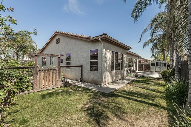 7357 E Redlands Avenue, Fresno, CA 93737