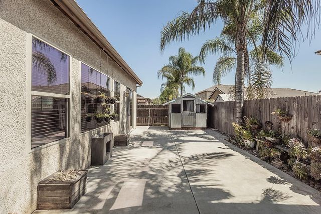 7357 E Redlands Avenue, Fresno, CA 93737