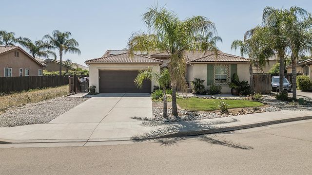 7357 E Redlands Avenue, Fresno, CA 93737