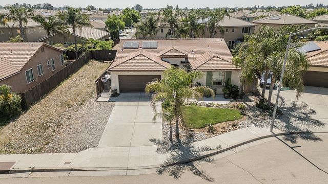 7357 E Redlands Avenue, Fresno, CA 93737