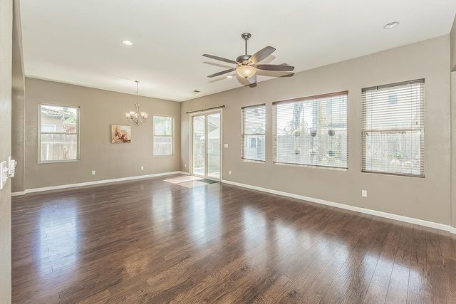 7357 E Redlands Avenue, Fresno, CA 93737