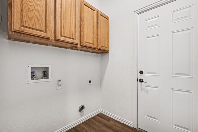 8128 Hosta Way, Fort Worth, TX 76123