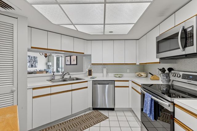 8880 S Ocean Drive 1103, Jensen Beach, FL 34957