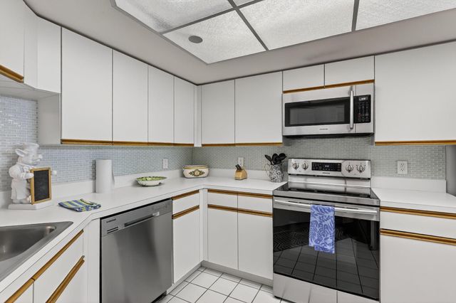 8880 S Ocean Drive 1103, Jensen Beach, FL 34957