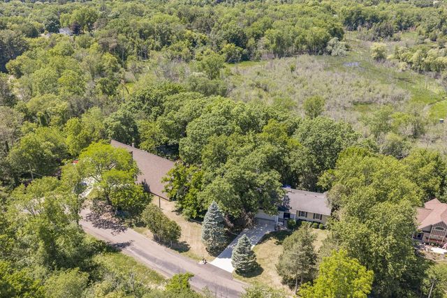 N67W32480 Wildwood Point ROAD, Hartland, WI 53029