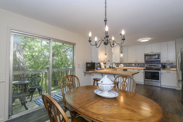 N67W32480 Wildwood Point ROAD, Hartland, WI 53029