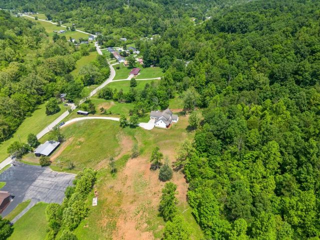 6897-B COUNTY ROAD 15, Chesapeake, OH 45619