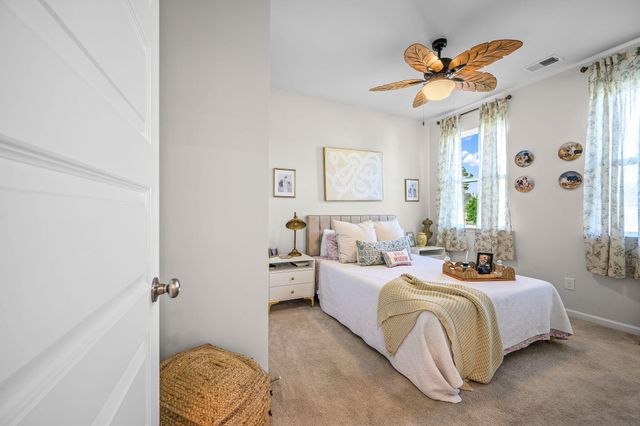 210 W Respite Lane, Summerville, SC 29483