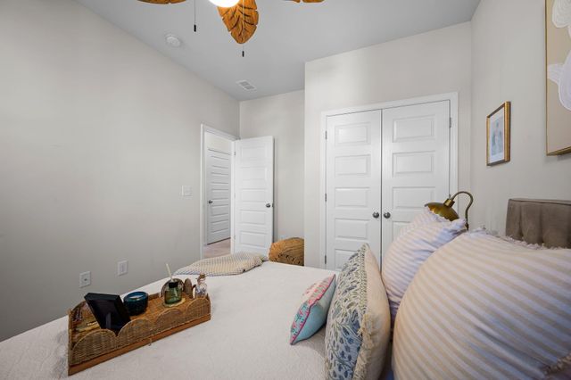 210 W Respite Lane, Summerville, SC 29483