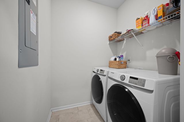 210 W Respite Lane, Summerville, SC 29483