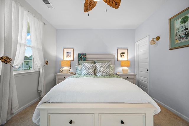 210 W Respite Lane, Summerville, SC 29483