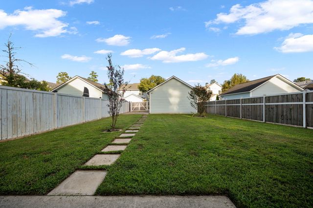 210 W Respite Lane, Summerville, SC 29483