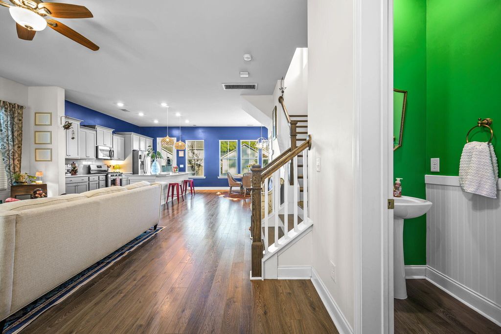 Image 19 of property listing at 210 W Respite Lane, Summerville, SC 29483