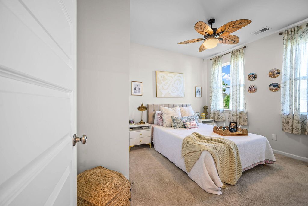 Image 44 of property listing at 210 W Respite Lane, Summerville, SC 29483