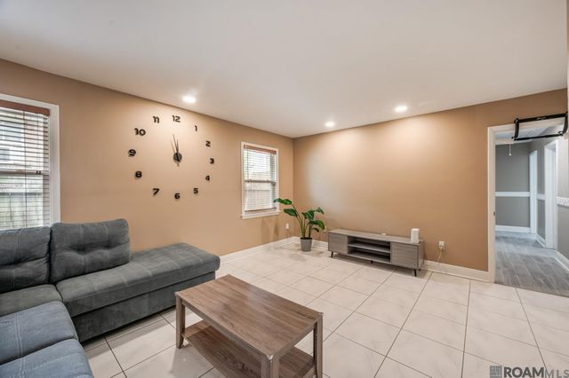 6504 Boutall St, Metairie, LA 70003