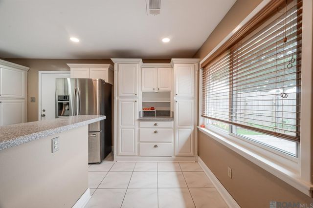 6504 Boutall St, Metairie, LA 70003