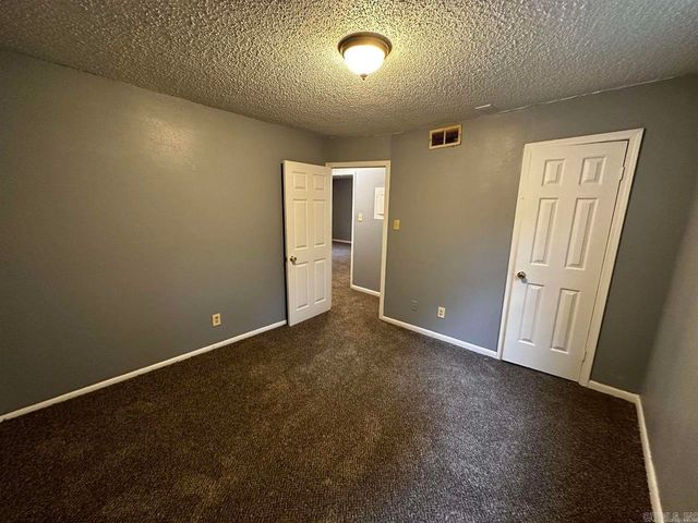 4815-4821 School St, North Little Rock, AR 72117