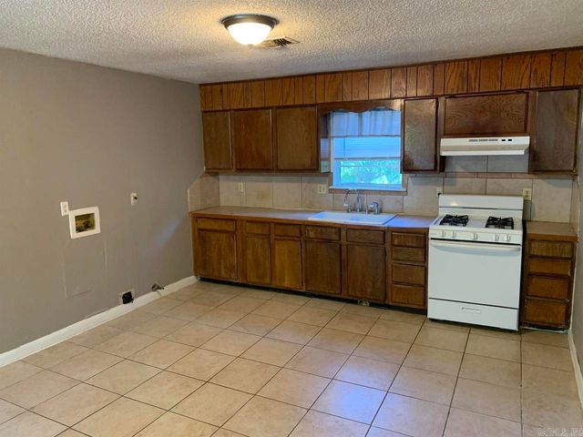 4815-4821 School St, North Little Rock, AR 72117