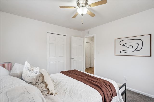 4016 E Seneca Avenue, Des Moines, IA 50317