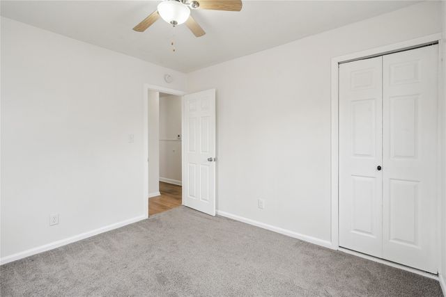 4016 E Seneca Avenue, Des Moines, IA 50317