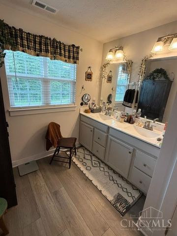 1214 Millstream Drive, Batavia Twp, OH 45102