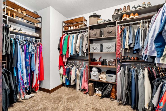 1920 S Firefly Dr Drive, Sioux Falls, SD 57110