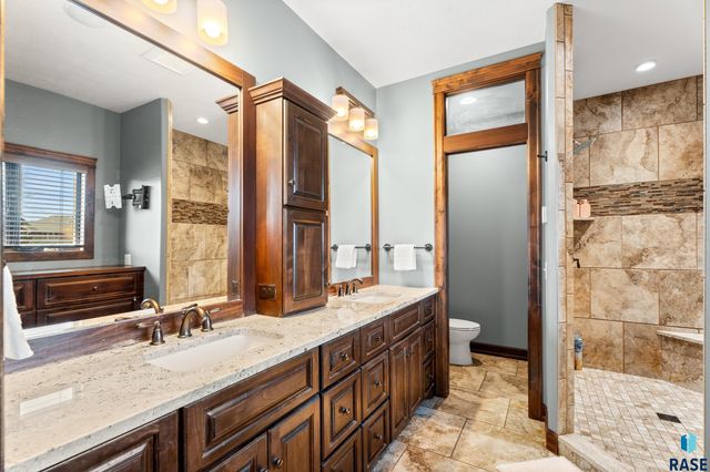 1920 S Firefly Dr Drive, Sioux Falls, SD 57110