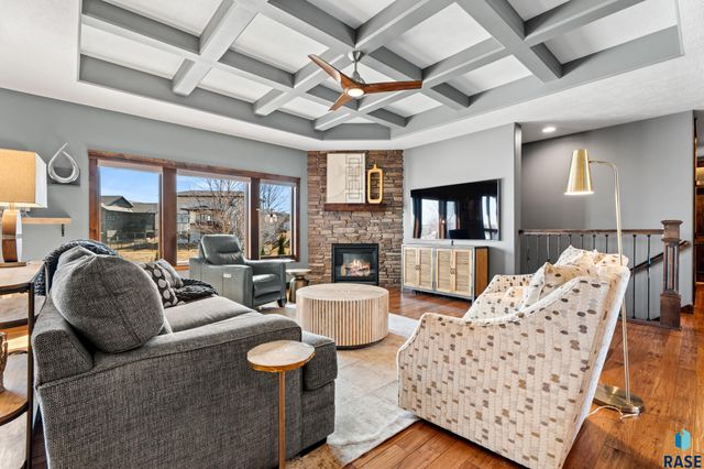 1920 S Firefly Dr Drive, Sioux Falls, SD 57110