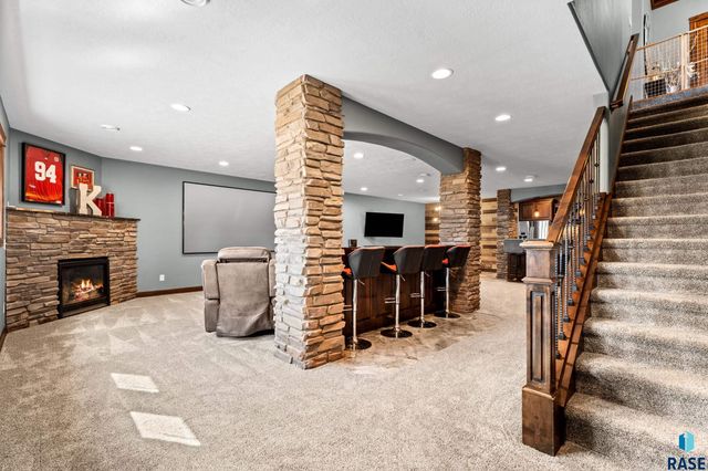 1920 S Firefly Dr Drive, Sioux Falls, SD 57110