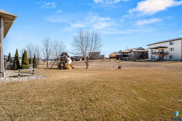 1920 S Firefly Dr Drive, Sioux Falls, SD 57110