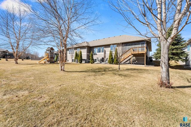 1920 S Firefly Dr Drive, Sioux Falls, SD 57110