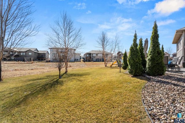 1920 S Firefly Dr Drive, Sioux Falls, SD 57110