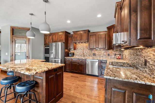 1920 S Firefly Dr Drive, Sioux Falls, SD 57110