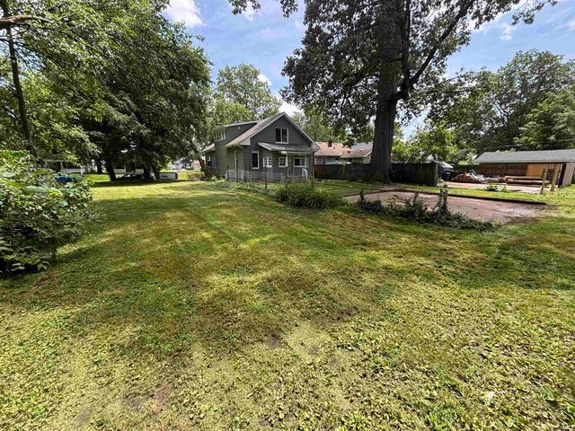 1321 N Brookfield Street, South Bend, IN 46628