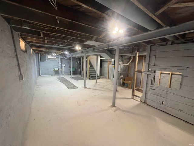 1321 N Brookfield Street, South Bend, IN 46628