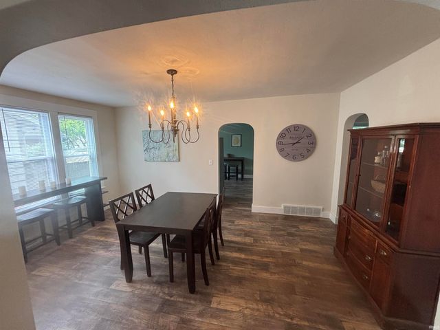 1321 N Brookfield Street, South Bend, IN 46628