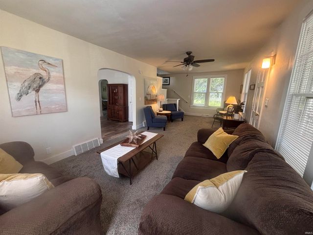 1321 N Brookfield Street, South Bend, IN 46628