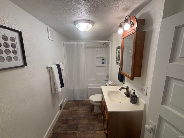 1321 N Brookfield Street, South Bend, IN 46628