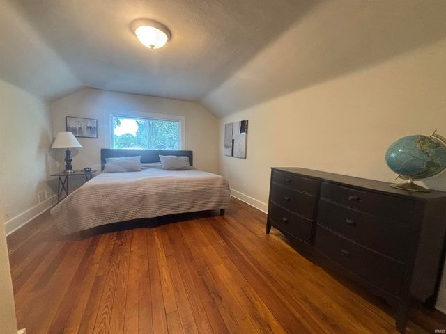 1321 N Brookfield Street, South Bend, IN 46628