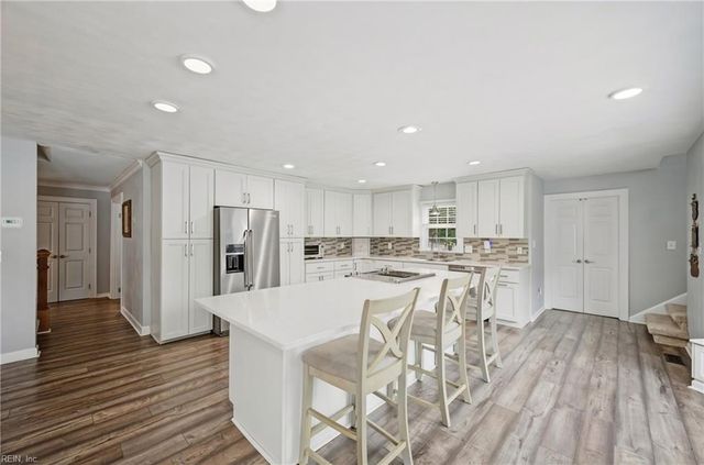 1904 Thomas Bishop Court CT, Virginia Beach, VA 23454